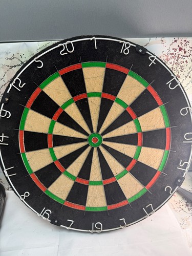Unbranded dart board - unbranded,