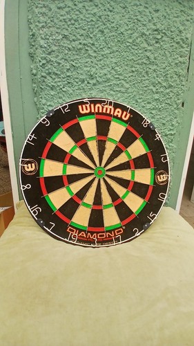 Winmau diamond plus dart board - plus,